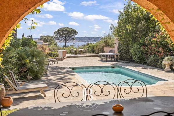 Grimaud, Villa 5 Chambres -  320 m² à vendre