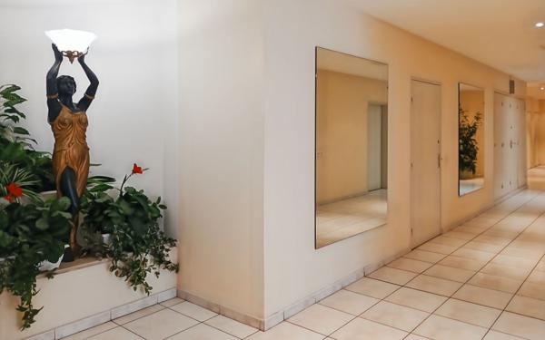 Appartement à vendre    1 pièce • 30,87 m2 Menton