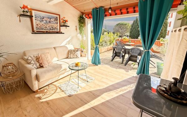 Appartement à vendre    1 pièce • 28 m2 Hyères