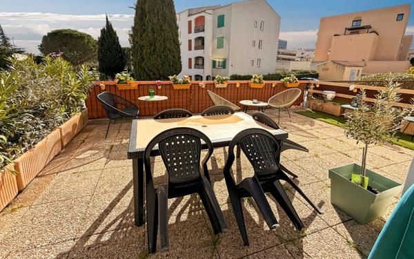Appartement à vendre    1 pièce • 28 m2 Hyères