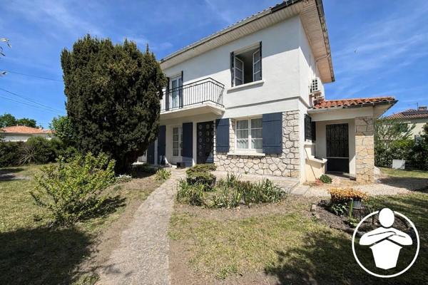 Vente                                                      Maison
                        
                     7 pièces                      149 m2                     à Villeneuve-sur-Lot