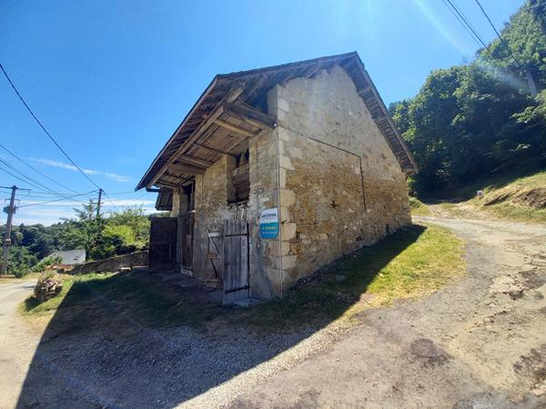 Grange en pierres avec fort potentiel sur Saint Sulpice