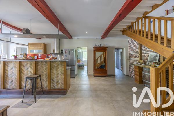 Maison à vendre 8 pièces 189 m² Saint-Martin-de-Seignanx