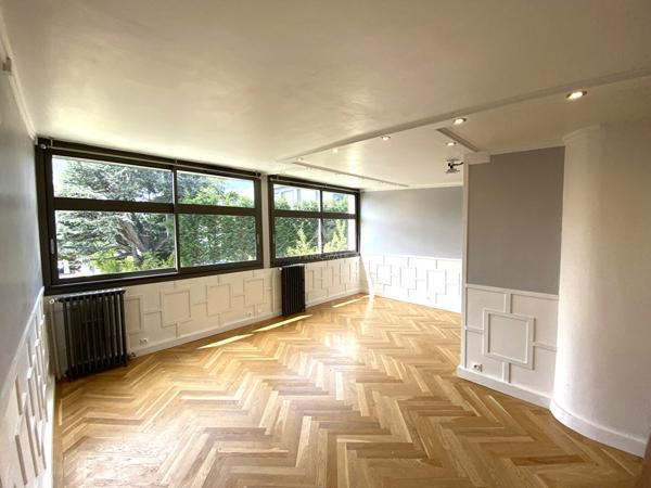 "Versailles Clagny-Glatigny" ? Élégante maison de caractère de 105 m² avec jardin, dans un environnement privilégié ! Loyer 2 350 €/mois charges comprises **  - Référence  28192