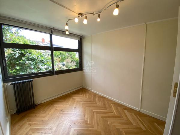 "Versailles Clagny-Glatigny" ? Élégante maison de caractère de 105 m² avec jardin, dans un environnement privilégié ! Loyer 2 350 €/mois charges comprises **  - Référence  28192