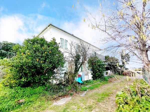 Grande Maison 6 pièces de 197 m2 à rénover à VESCOVATO