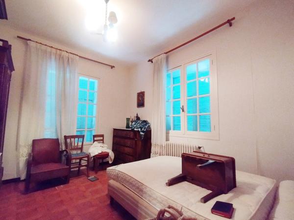 Grande Maison 6 pièces de 197 m2 à rénover à VESCOVATO