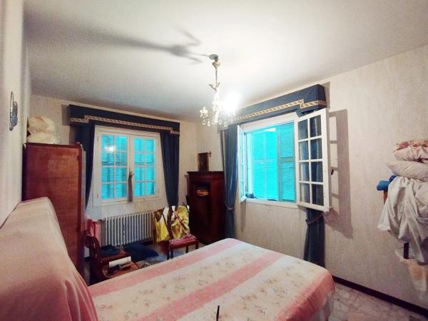 Grande Maison 6 pièces de 197 m2 à rénover à VESCOVATO