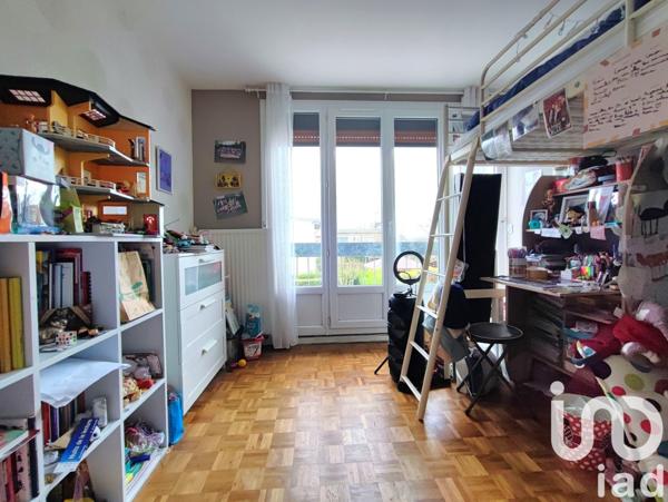 Maison 7 pièces de 106 m² à Chars (95750)