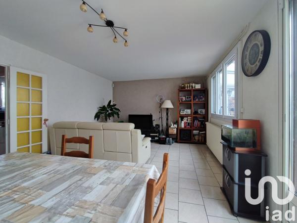 Maison 7 pièces de 106 m² à Chars (95750)