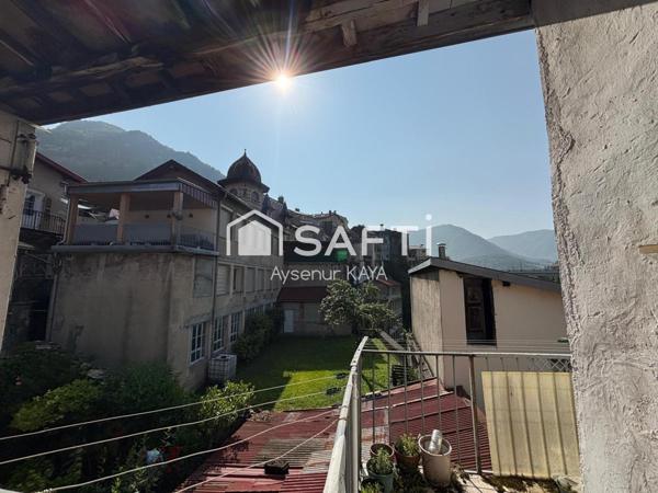 immeuble avec 2 appartements