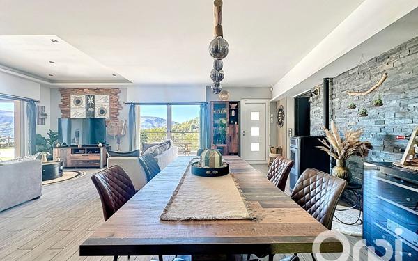 Maison à vendre    4 pièces •  Tourrette-Levens