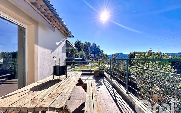 Maison à vendre    4 pièces •  Tourrette-Levens