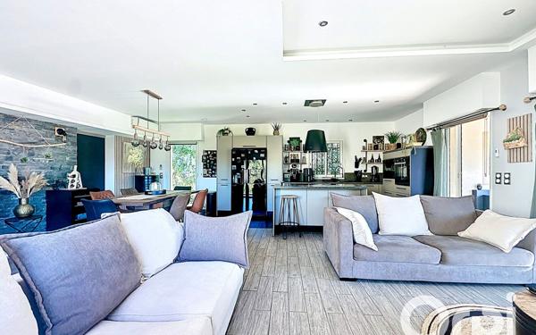 Maison à vendre    4 pièces •  Tourrette-Levens