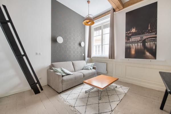 Appartement meublé en plein centre