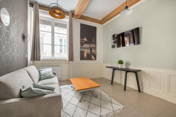 Appartement meublé en plein centre
