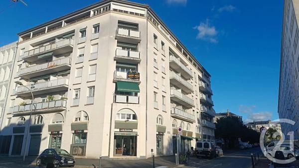 Appartement T4 à vendre  4 pièces - 109 m 2   PERIGUEUX  - 24
