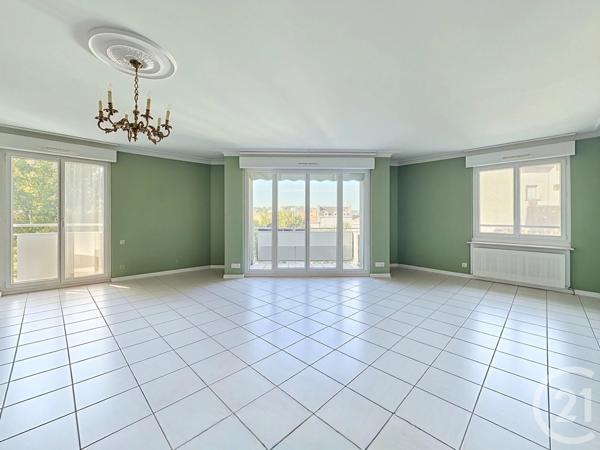Appartement T4 à vendre  4 pièces - 109 m 2   PERIGUEUX  - 24