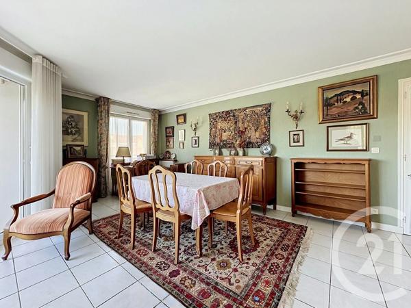 Appartement T4 à vendre  4 pièces - 109 m 2   PERIGUEUX  - 24