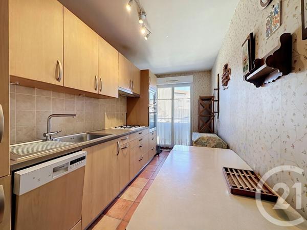 Appartement T4 à vendre  4 pièces - 109 m 2   PERIGUEUX  - 24