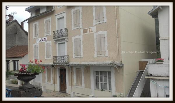 Immeuble à vendre proche de CAPVERN (65)