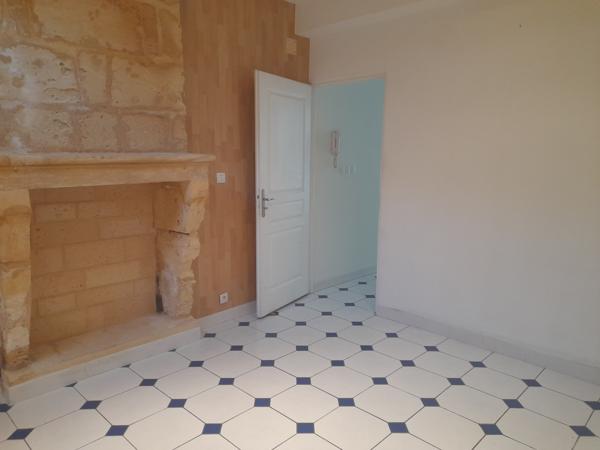 Maison
                                                                                                                                                                                                                                                                                                                        4 pièce(s)                                                                                                                                                                                                          3 chambre(s)                                                                                                                                                                                                          90  m²