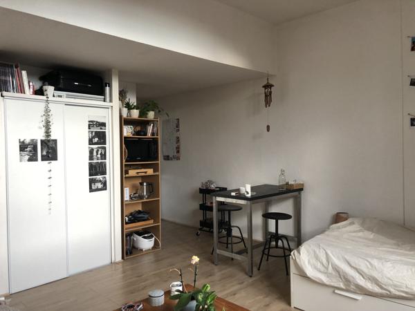 Studio
                                                                                                                                                                                                                                                                                                                        1 pièce(s)                                                                                                                                                                                                                                                                                                                              31  m²