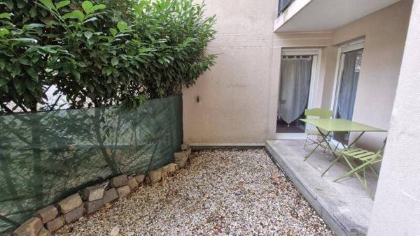Appartement 2 pièces                                        - 69200 Vénissieux Réf : 5465