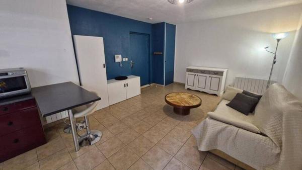 Appartement 2 pièces                                        - 69200 Vénissieux Réf : 5465