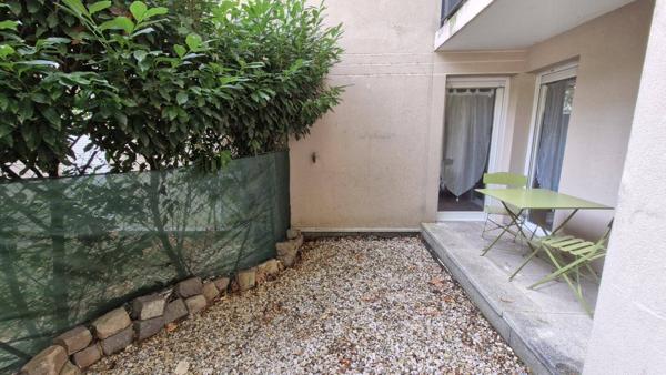 Appartement 2 pièces                                        - 69200 Vénissieux Réf : 5465