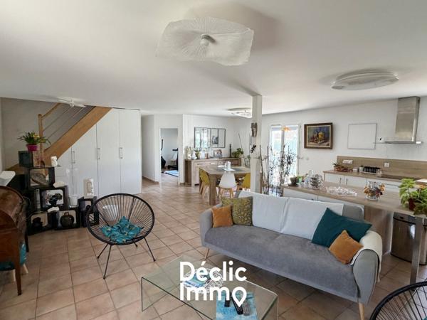 Vente maison individuelle Rochefort, 187m² 9 pièces 479 250€ avec garage