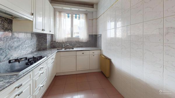 Appartement Paris 4 pièce(s) 108.12 m2 Secteur Bel Air Nord