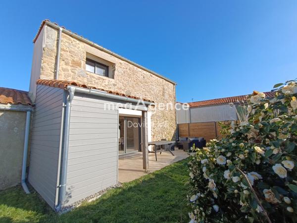 Maison à Montaigu-Vendée, 85600 - 5 pièces 94m²