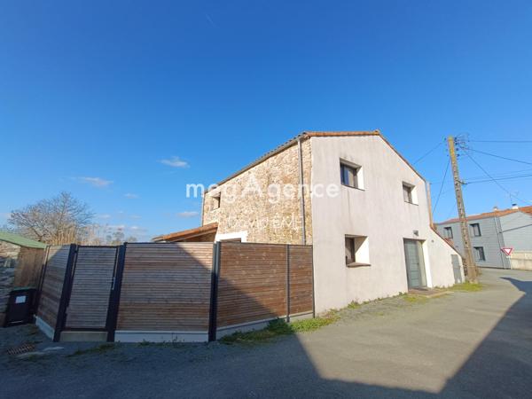 Maison à Montaigu-Vendée, 85600 - 5 pièces 94m²