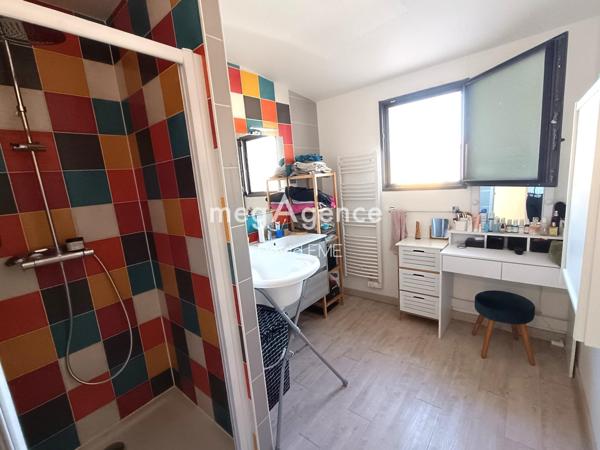 Maison à Montaigu-Vendée, 85600 - 5 pièces 94m²