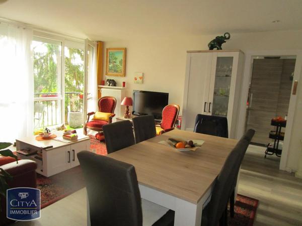 Appartement à louer 3 pièces 60.5m² Tours (37100)