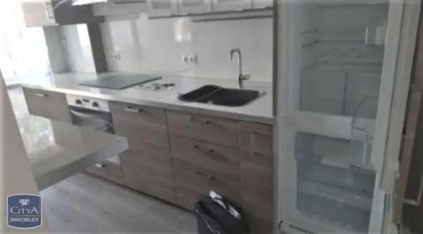 Appartement à louer 3 pièces 60.5m² Tours (37100)