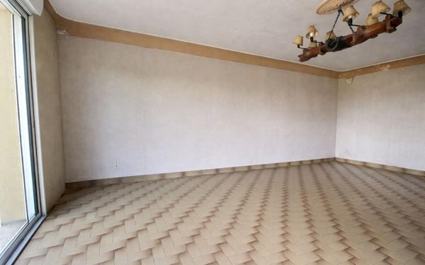 Maison à vendre    5 pièces •  Amou