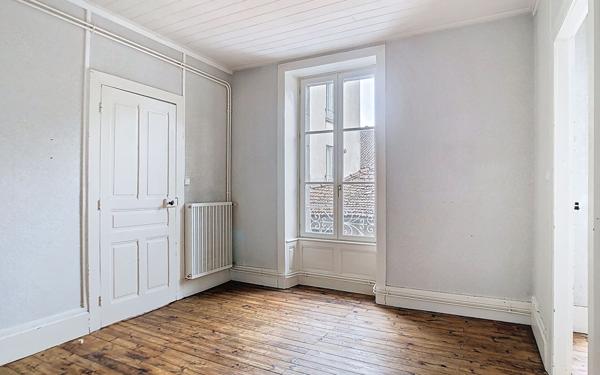 Appartement à louer    3 pièces •  Aurillac