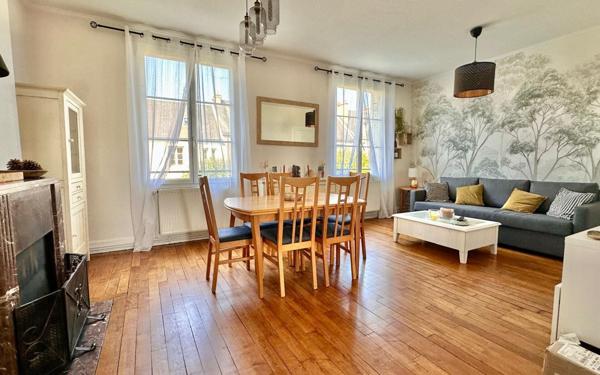 Appartement à louer    3 pièces • 71,15 m2 Étampes