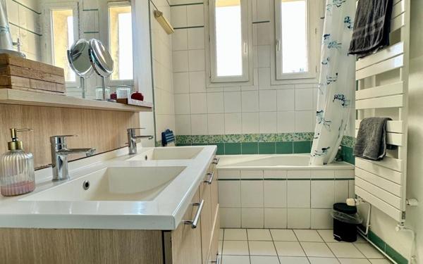 Appartement à louer    3 pièces • 71,15 m2 Étampes