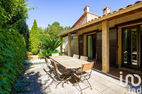 Maison à vendre 6 pièces 166 m² Antibes