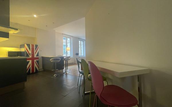 Appartement à louer    2 pièces • 50,50 m2 Lyon 1