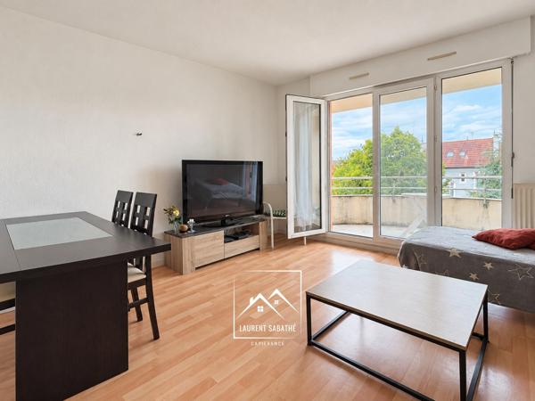 BILLÈRE (64) - À VENDRE - Appartement T2 LOUÉ - Balcon et stationnement privatif.