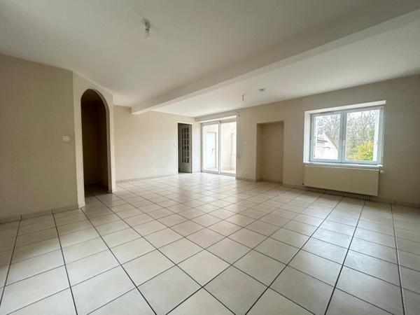 Maison de ville de 4 pièces - CHASSENEUIL DU POITOU Chasseneuil-du-Poitou (86360)