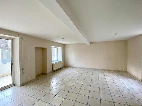 Maison de ville de 4 pièces - CHASSENEUIL DU POITOU Chasseneuil-du-Poitou (86360)