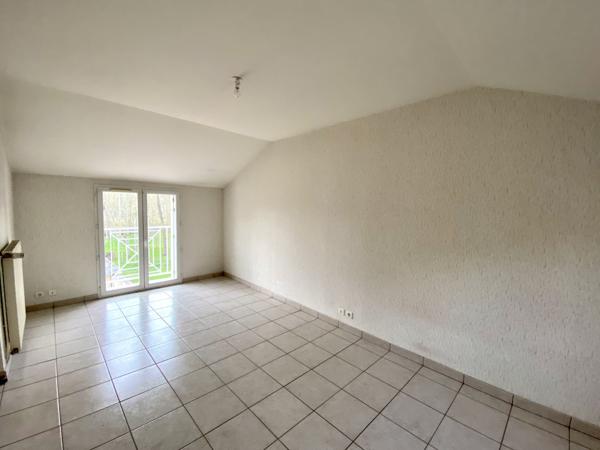 Maison de ville de 4 pièces - CHASSENEUIL DU POITOU Chasseneuil-du-Poitou (86360)