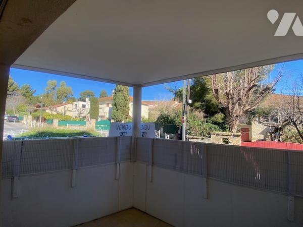 T3 RDC angle, terrasse, lumineux, hyper centre Lecques, plage à pied, emplacement exceptionnel !