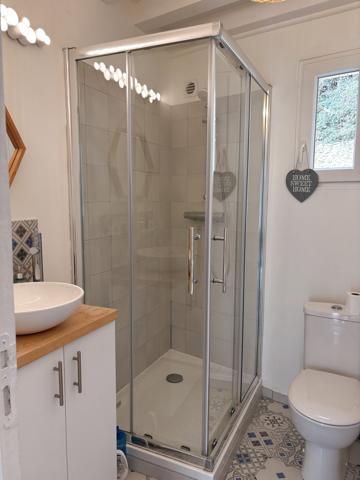 Ménilles (27120) Charmante maison en pierres dans petit hameau tranquille