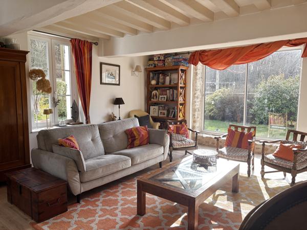 Ménilles (27120) Charmante maison en pierres dans petit hameau tranquille